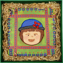 Cargar imagen en el visor de la galería, Caritas de barro