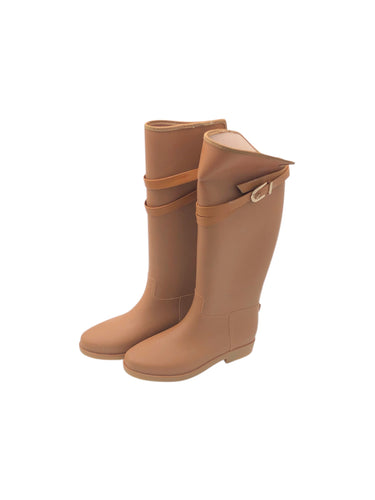 Botas Para lluvia marca Topmoda en PVC, color Café, talla 23. Artículo de doble uso.