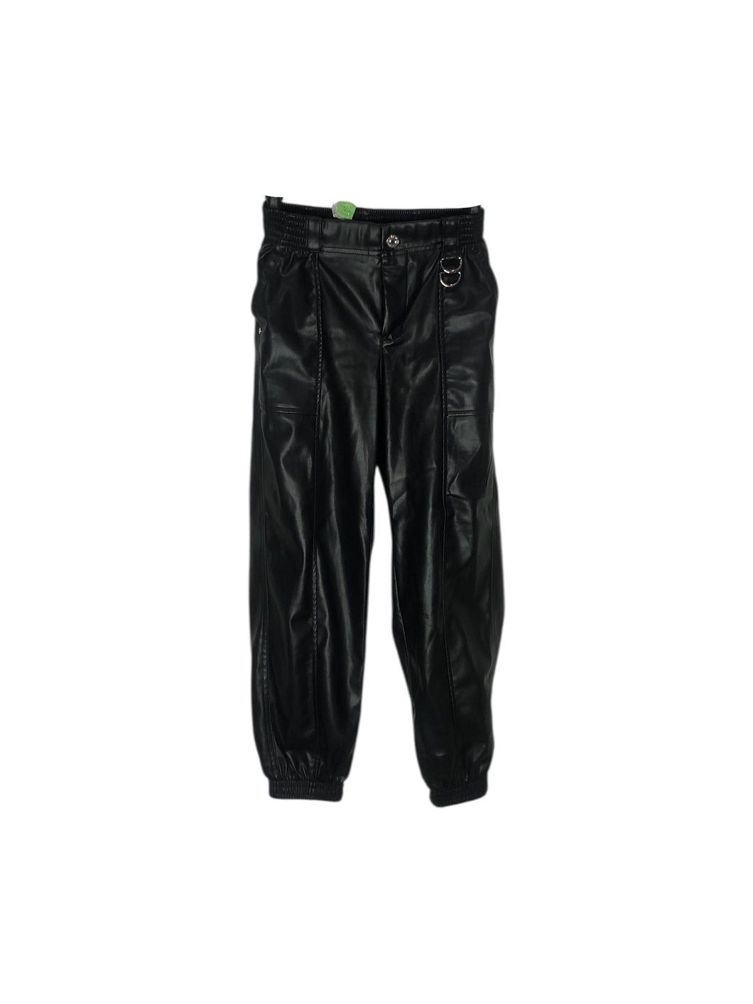 Pantalón Casual marca Bershka en Vinipiel, color Negro, talla 10-12 años. De bolsas delanteras. Artículo de doble uso.
