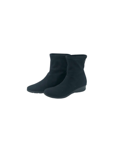 Botines Casuales marca Goretex en Poliéster, color Negro, talla 24. Artículo de doble uso.