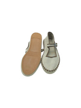 Cargar imagen en el visor de la galería, Flats Casuales marca Lefties en Material Textil, color Beige, talla 23. De diseño Mary jane. Artículo de doble uso.