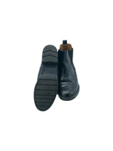 Cargar imagen en el visor de la galería, Botines Casual marca Juliodemucho en Vinipiel, color Negro, talla 24.5. Artículo de doble uso.