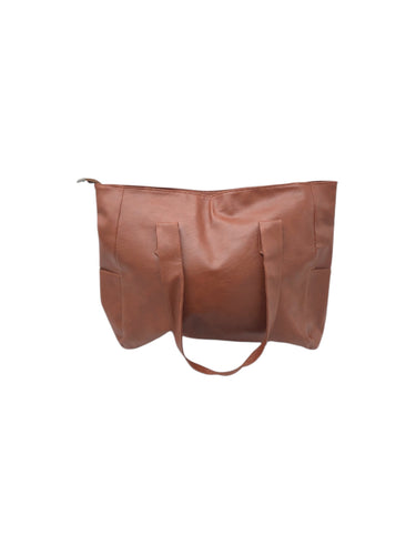 Bolso estilo Tote marca  en Vinipiel  color Café. De asas. Articulo de doble uso.
