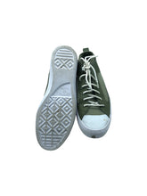 Cargar imagen en el visor de la galería, Tenis Casuales marca Converse en Lona y vinipiel, color Verde, talla 28.5. De cordones ajustables. Artículo de doble uso.