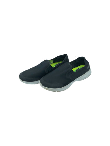 Tenis Deportivos marca Skechers en Tela transpirable, color Negro, talla 27. Con diseño en slip. Artículo de doble uso.
