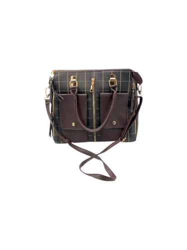 Bolso estilo Satchel en Vinipiel color Negro. De asas. Artículo de doble uso.