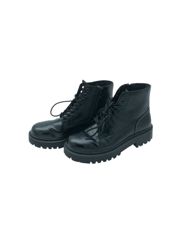 Botas Casuales marca PUL&BEAR en Vinipiel, color Negro, talla 24.5. De cordones ajustables. Artículo de doble uso.