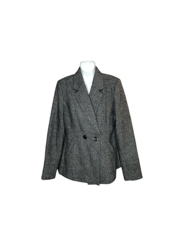 Blazer Formal marca Studio F en Poliéster, color Gris, talla 28. Artículo de doble uso.