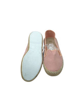 Cargar imagen en el visor de la galería, Flats Casuales marca Mirage en Material Textil, color Rosa, talla 26. Artículo de doble uso.