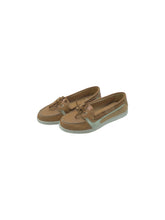 Cargar imagen en el visor de la galería, Zapatos Casuales marca Sperry en Vinipiel, color Café, talla 25. De cordones ajustables. Artículo de doble uso.