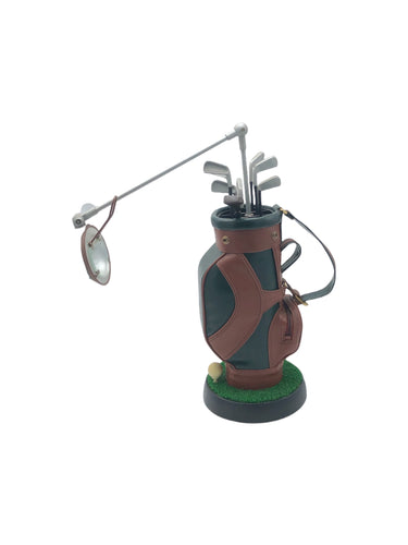 Lampara De diseño de estuche de palos de Golf en color Verde. De conexión a corriente. Artículo de doble uso.