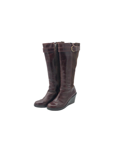 Botas largas Casuales en Vinipiel, color Café, talla 25. De cierre. Artículo de doble uso.