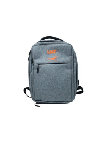 Mochila Casual marca UAT en Poliéster, color Gris. De correas ajustables. Artículo de doble uso.