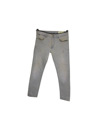 Pantalón Casual marca ZARA en Mezclilla, color Gris, talla 31. Con bolsas delanteras y traseras. Artículo de doble uso.
