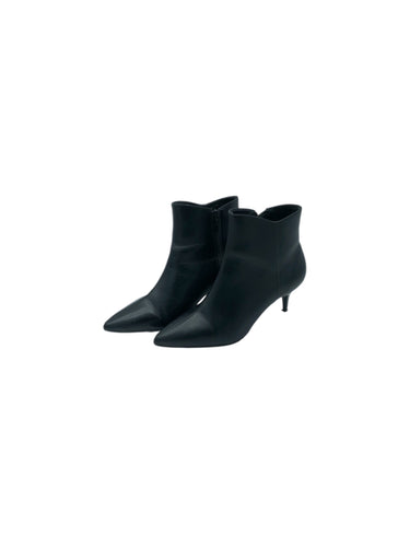 Botines Casuales marca Westies en Vinipiel, color Negro, talla 23. De cierre. Artículo de doble uso.
