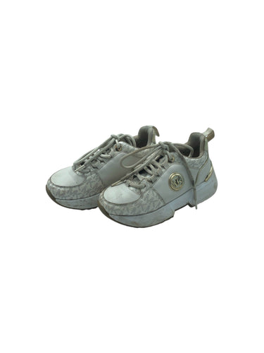 Tenis Casuales marca Michael Kors en Vinipiel, color Blanco, talla 19. De cordones ajustables. Artículo de doble uso.