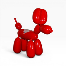 Load image into Gallery viewer, Perro interactivo Squeakee Balloon Dog para juego interactivo, plástico, color rojo, con sensores y reacciones de sonido y movimiento, Con detalles visibles | Segunda mano
