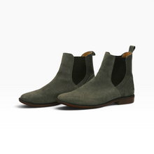 Cargar imagen en el visor de la galería, Botas Chelsea Jácome para caballero, gamuza gris, talla 28, con elásticos laterales y tiradores, Buen estado | Segunda mano