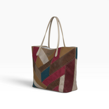 Load image into Gallery viewer, Bolsa Tote Desigual para Mujer, Diseño Geométrico Multicolor con Texturas, Asas Largas y Gran Capacidad, Buen Estado | Segunda mano