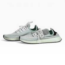 Cargar imagen en el visor de la galería, Tenis Altos Adidas color Blanco, Talla 25, Tres Franjas Laterales, Agujetas y Cuello Acolchado | Segunda mano