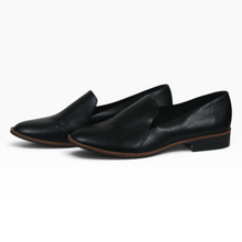 Cargar imagen en el visor de la galería, Mocasines Indigo Rd. para Mujer color Negro, Talla 25, Punta Afilada y Tacón Bajo | Segunda mano