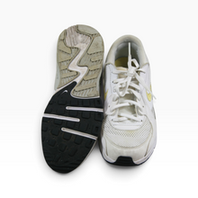 Load image into Gallery viewer, Tenis Nike Air Max color Blanco con Amarillo, Talla 24.5, Agujetas y Cámara Visible en el Talón | Segunda mano