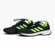 Cargar imagen en el visor de la galería, Tenis Adidas Deportivos color Negro con Verde Neón, Talla 25.5 y Ajuste de Agujetas | Segunda mano