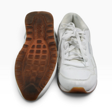 Cargar imagen en el visor de la galería, Tenis Reebok, color Blanco, Talla 28, Diseño Clásico con Suela color Caramelo | Segunda mano