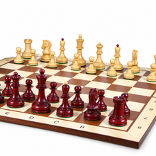 Load image into Gallery viewer, Juego de Ajedrez Bobby Fischer con Tablero de Coordenadas, Piezas color Crema y Vino y Caja Verde | Segunda mano