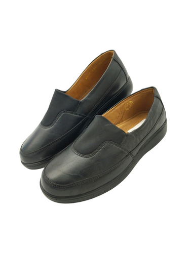 Zapatos estilo mocasín color negro con suela de goma marca SHOSH para dama talla 24 artículo de doble uso en buen estado