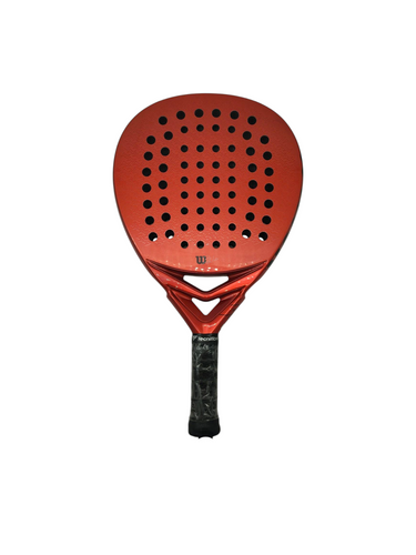 Pala de Padel Wilson Bela Pro V2.5. Artículo de doble uso con mínimos detalles de uso