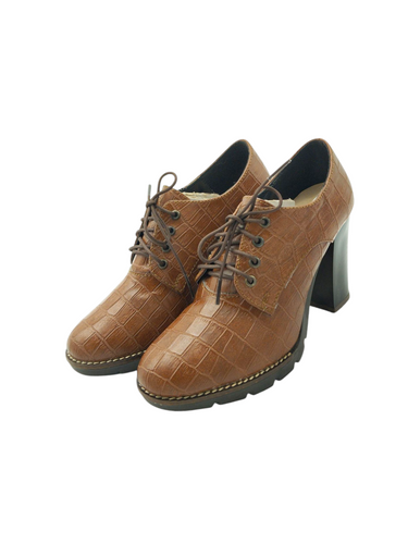 Zapatos estilo mocasín color café con tacón alto de 9.5cm cordones ajustables y suela de goma marca GINA LOREN para dama talla 22.5 artículo de doble uso en buen estado